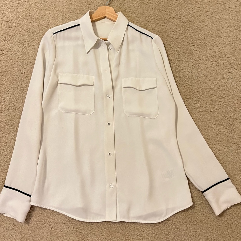 Preowned Aritzia blouse size small